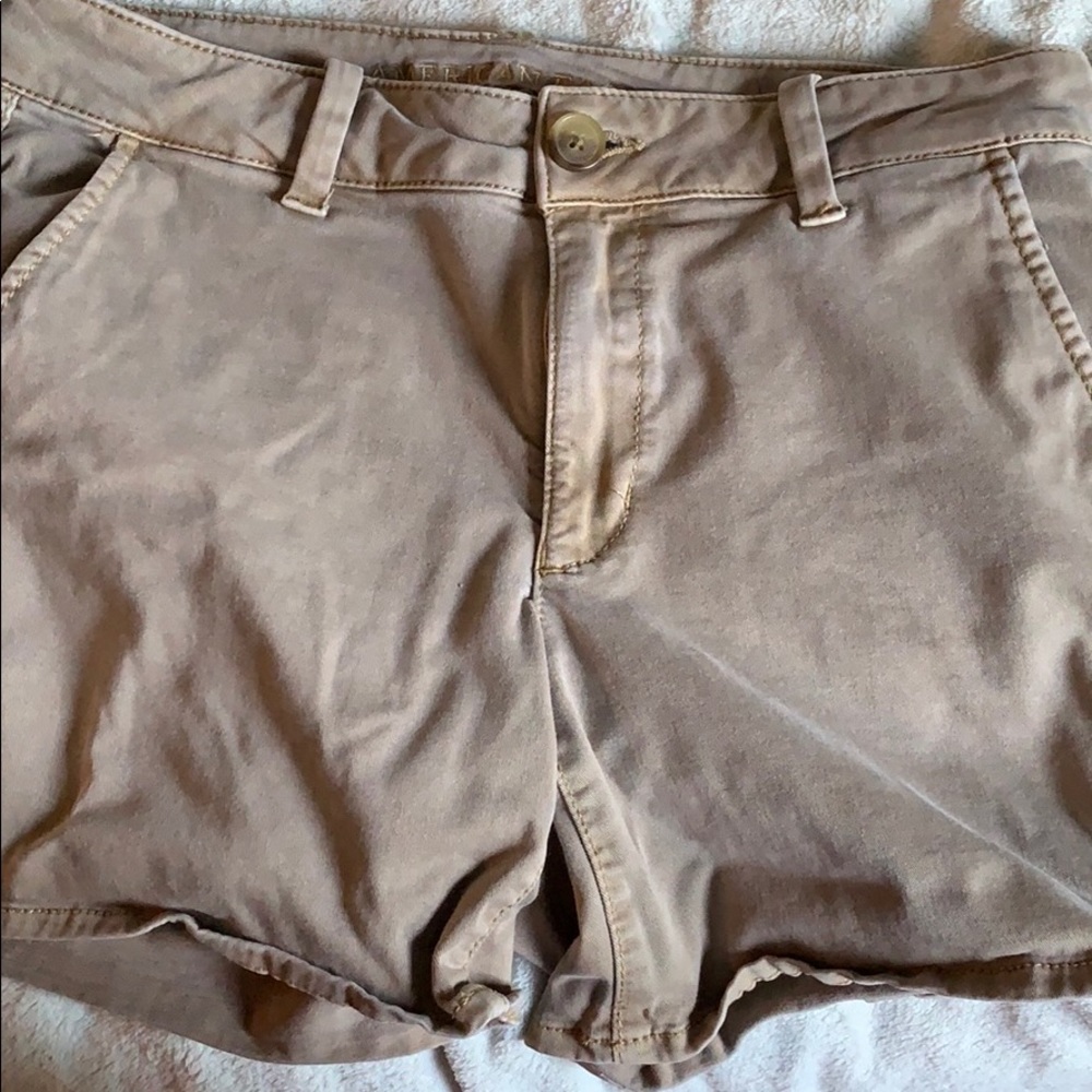 Khaki American Eagle shorts